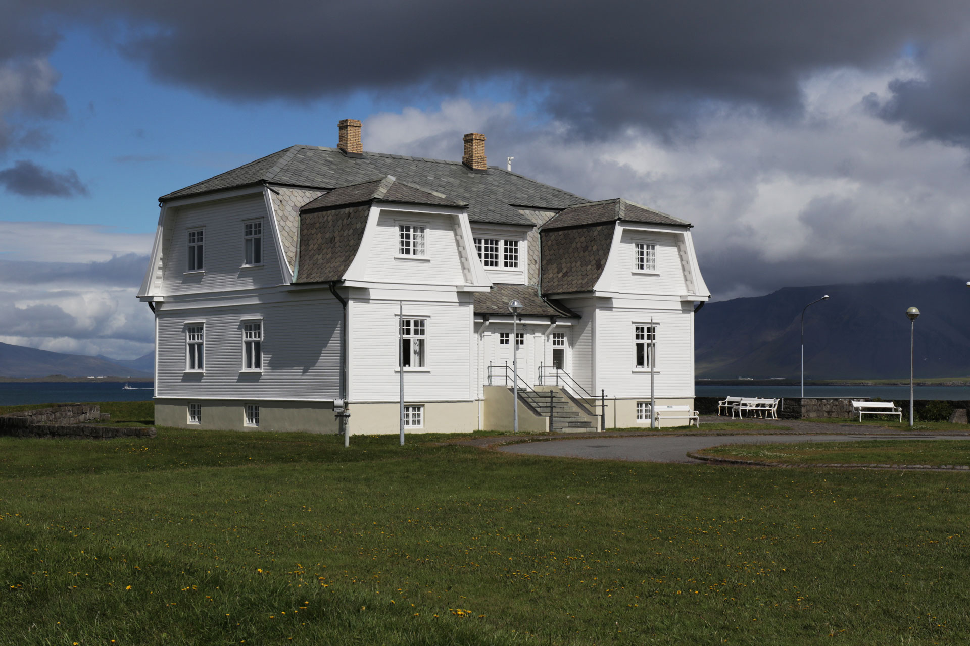 ... hier fand das Gipfeltreffen „Reykjavík summit“ zwischen Ronald Reagan und Michail Gorbatschow statt