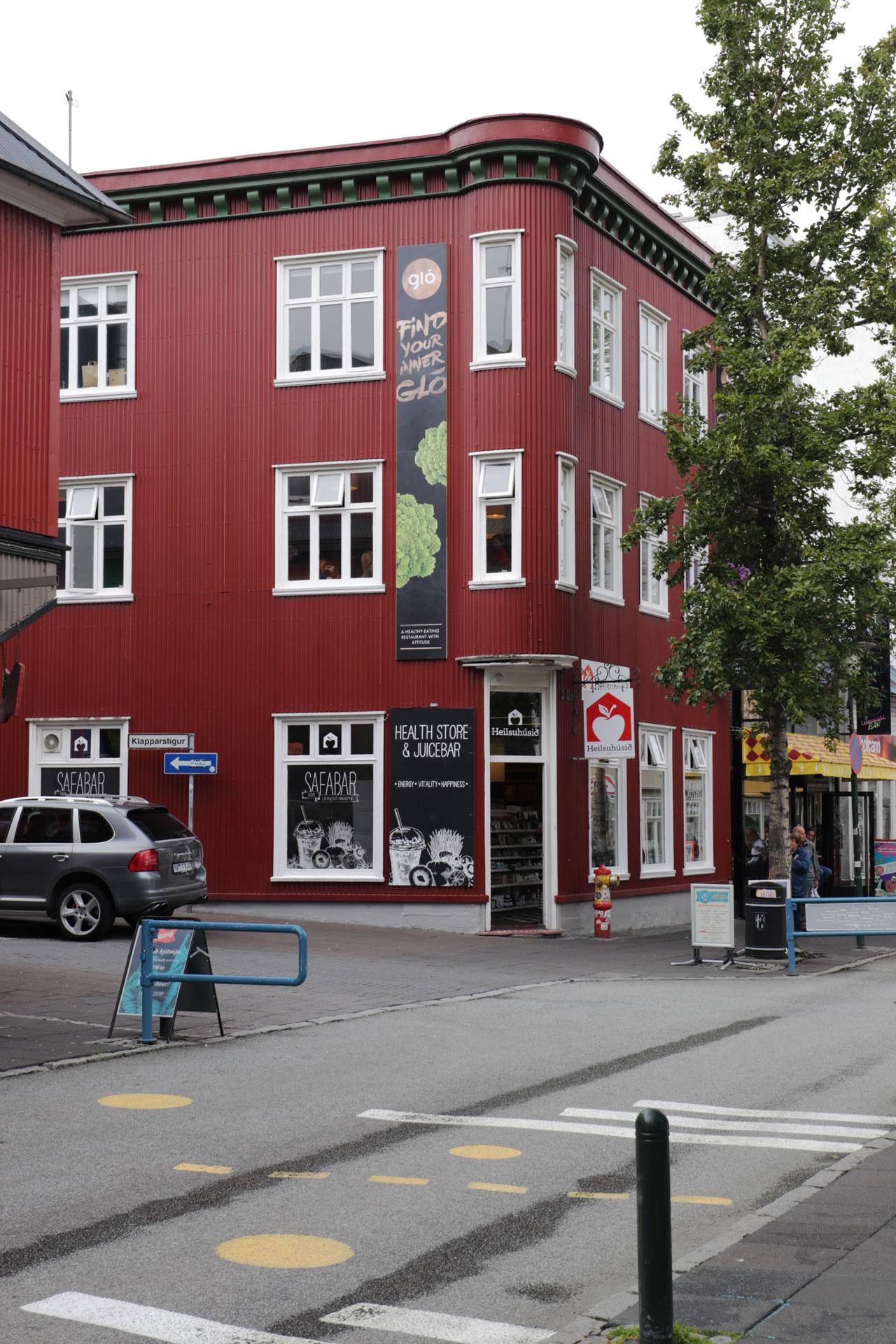 Häuserfasade in der Stadt ...