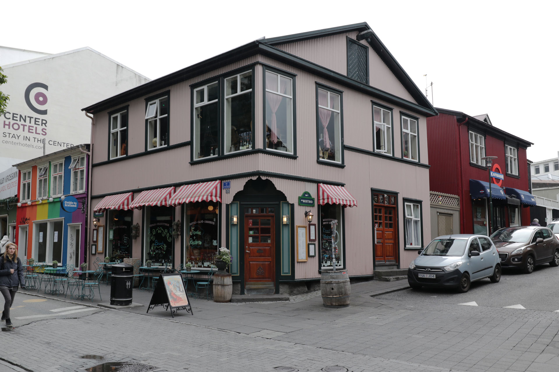 ... der Großteil der Gebäude sind so gebaut ...