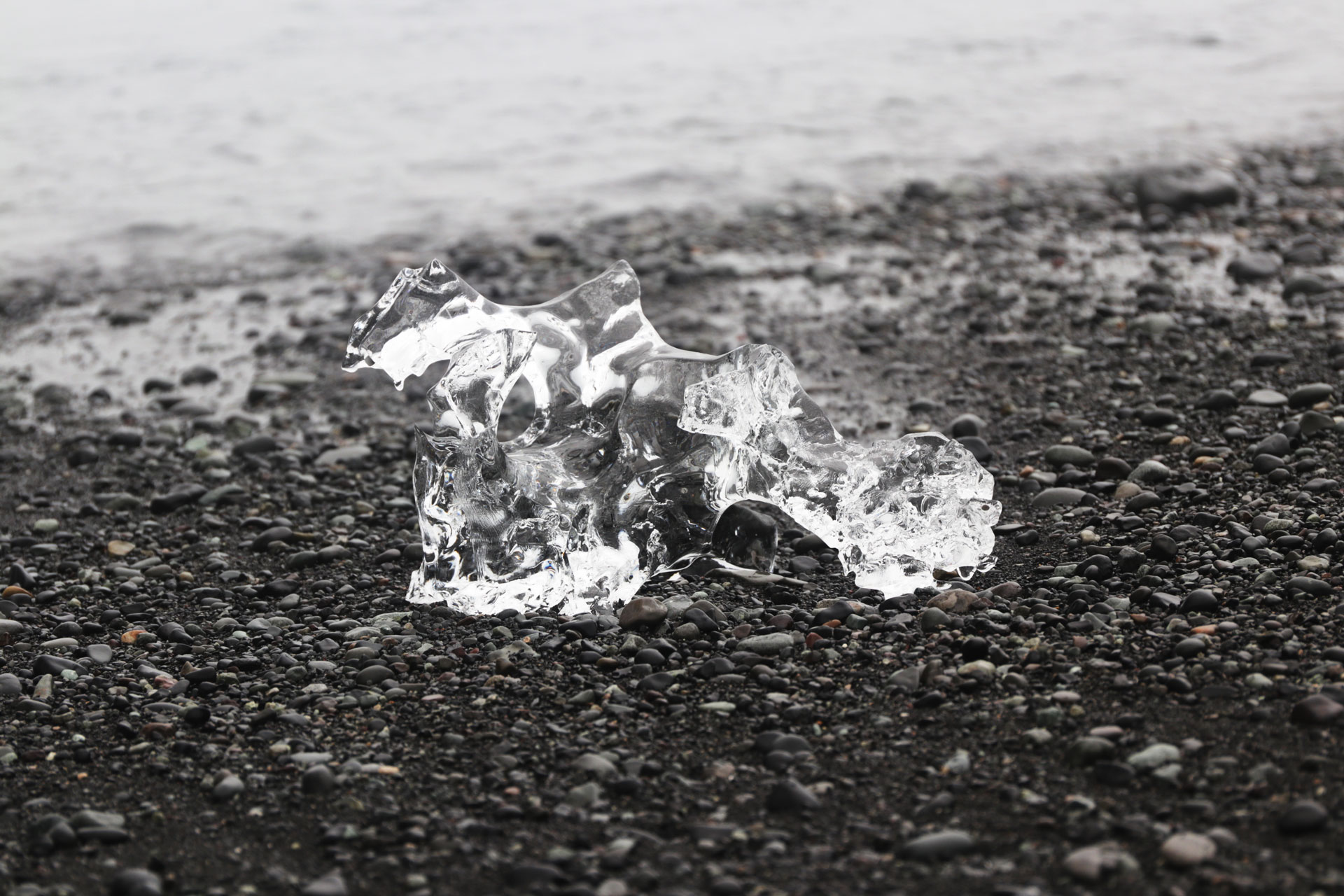 Gletschereis am Strand