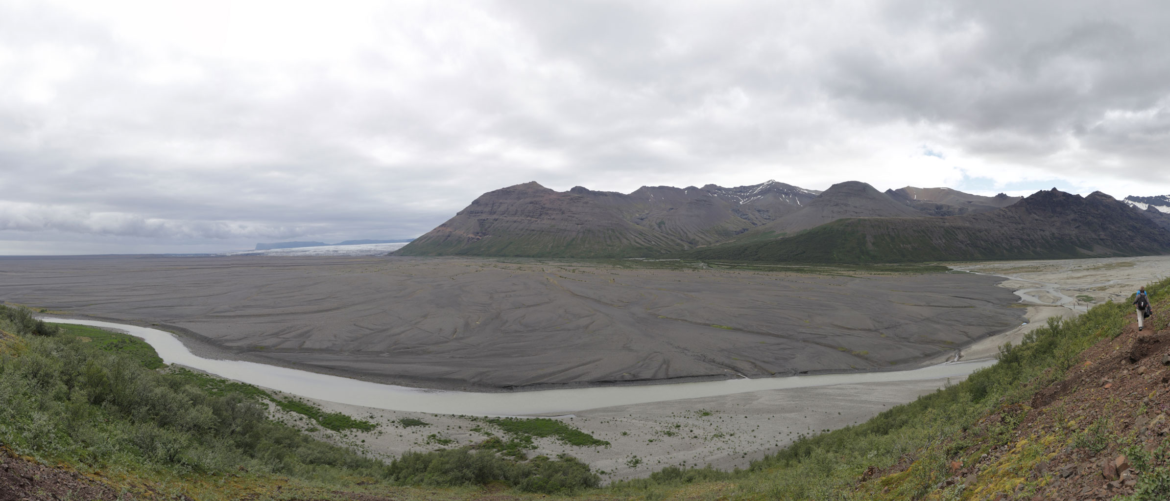 Blick über die große Steinwüste vor dem Nationalpark