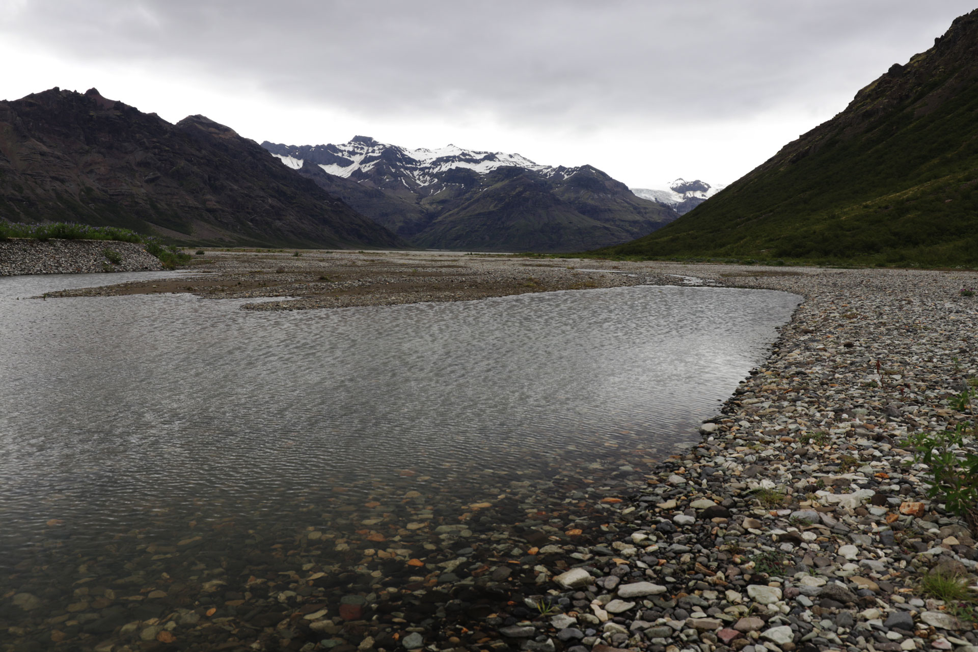 Kleiner See im Flussbett